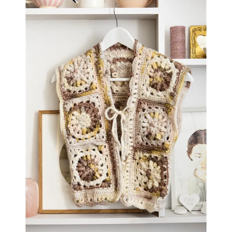 ACCESSOIRES EN GRANNY SQUARES - 17 MODELES