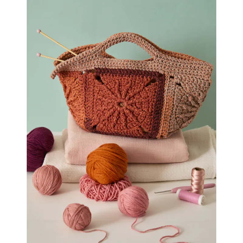 ACCESSOIRES EN GRANNY SQUARES - 17 MODELES