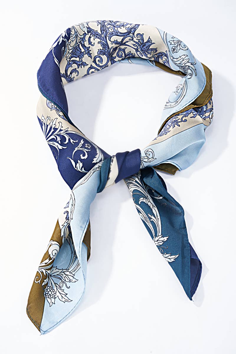 Foulard à motif FL38: Bleu / 100% POLYESTER