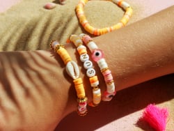 MÉLANGE DE PERLES HEISHI ET DE BRELOQUES - MELBOURNE