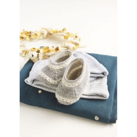 Adorables chaussons pour bébé au tricot