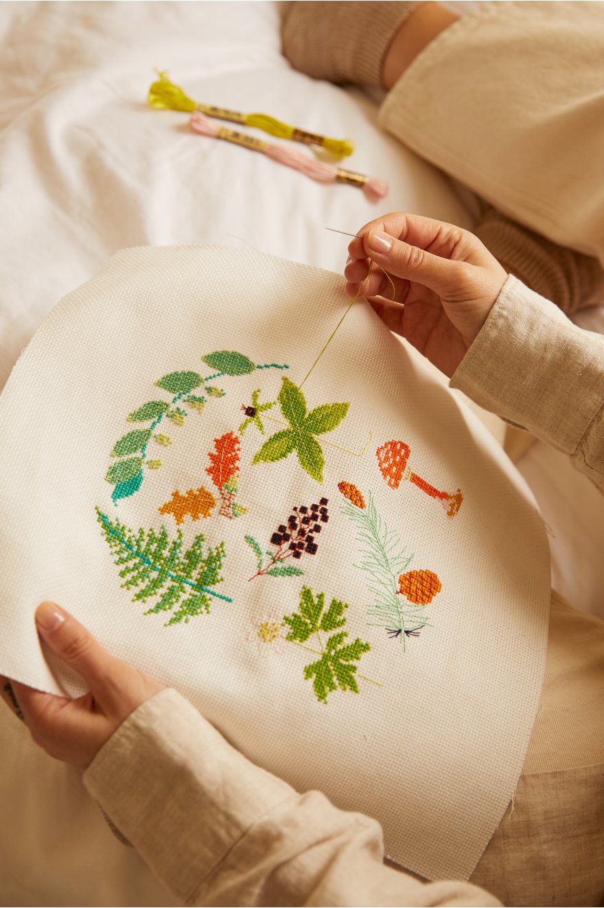 KIT BRODERIE POINT DE CROIX - CHEMIN FORESTIER