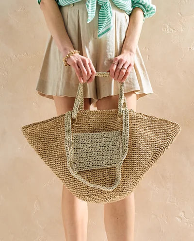 N°272 : Femme Crochet