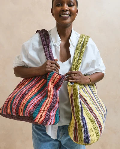 N°272 : Femme Crochet