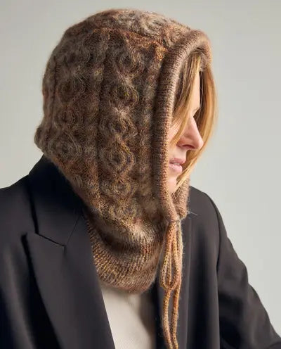 N°283 : Femme Tricot Fils Fantaisie