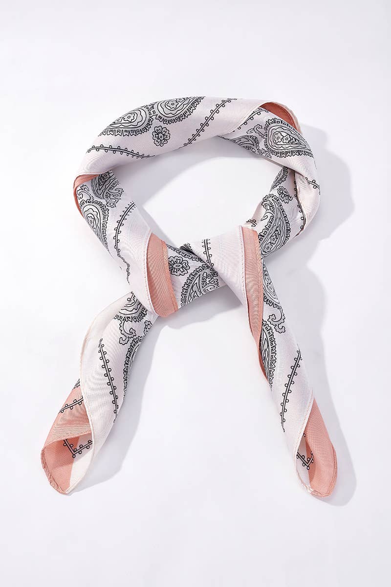 Foulard à motif 65 X 65 CM FL382DF: Rose / 100% Polyester