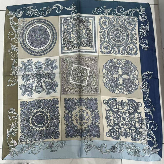 Foulard à motif FL38: Bleu / 100% POLYESTER