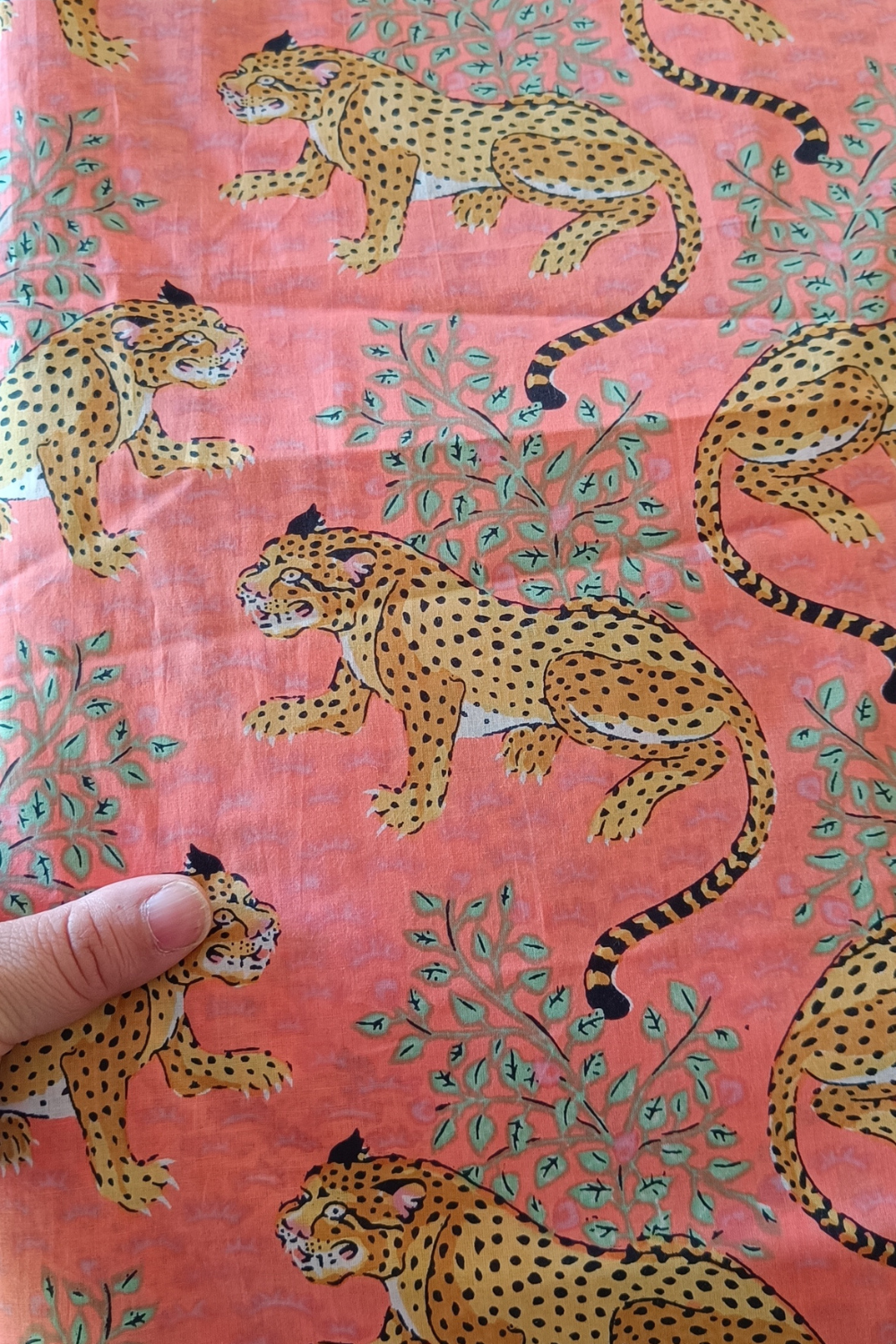Tissu Coton Indien -  Tigres Corail