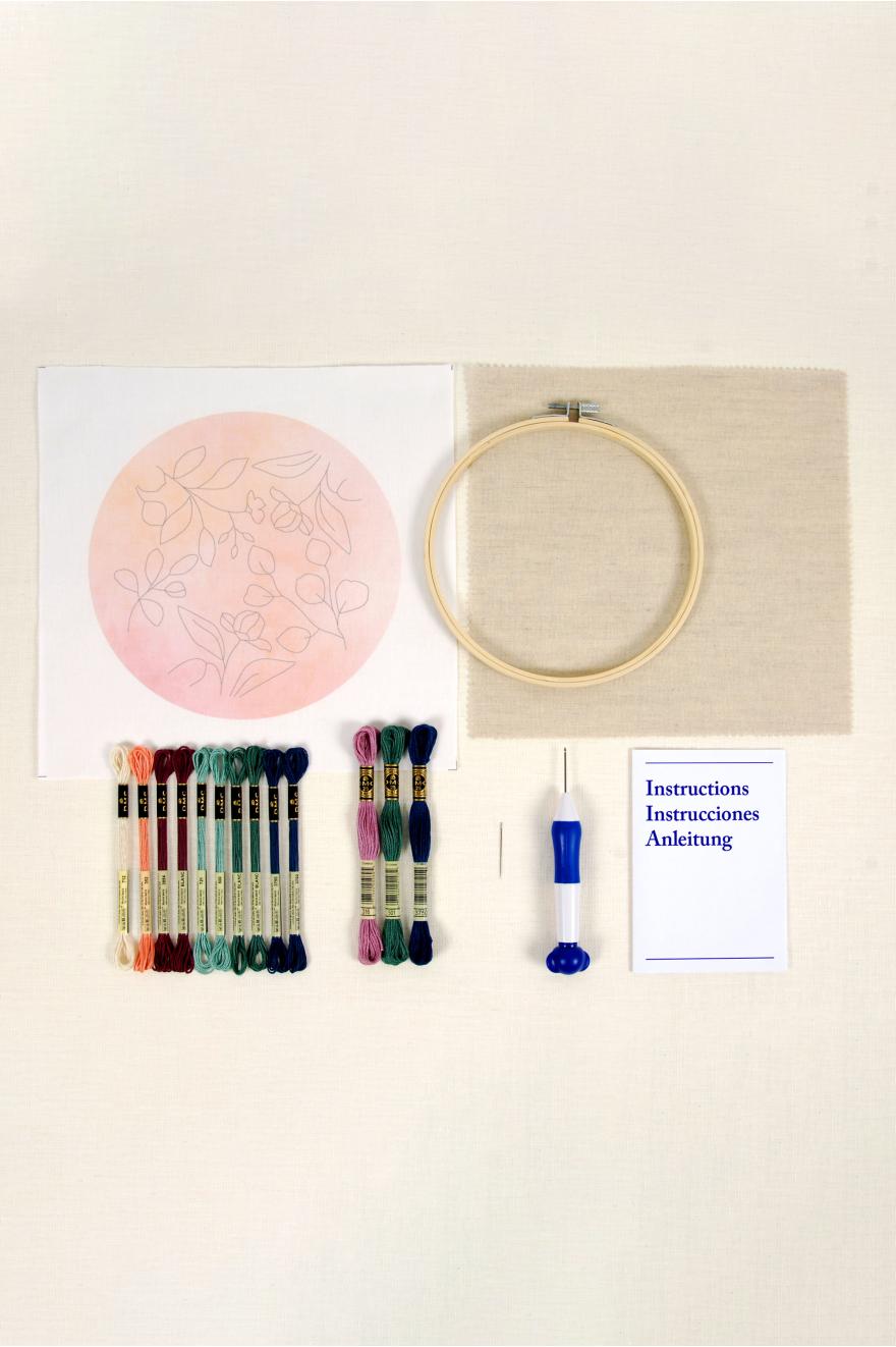 KIT PUNCH NEEDLE FLEURS TROPICALES PAR NATHALIE WEINZAEPFLEN